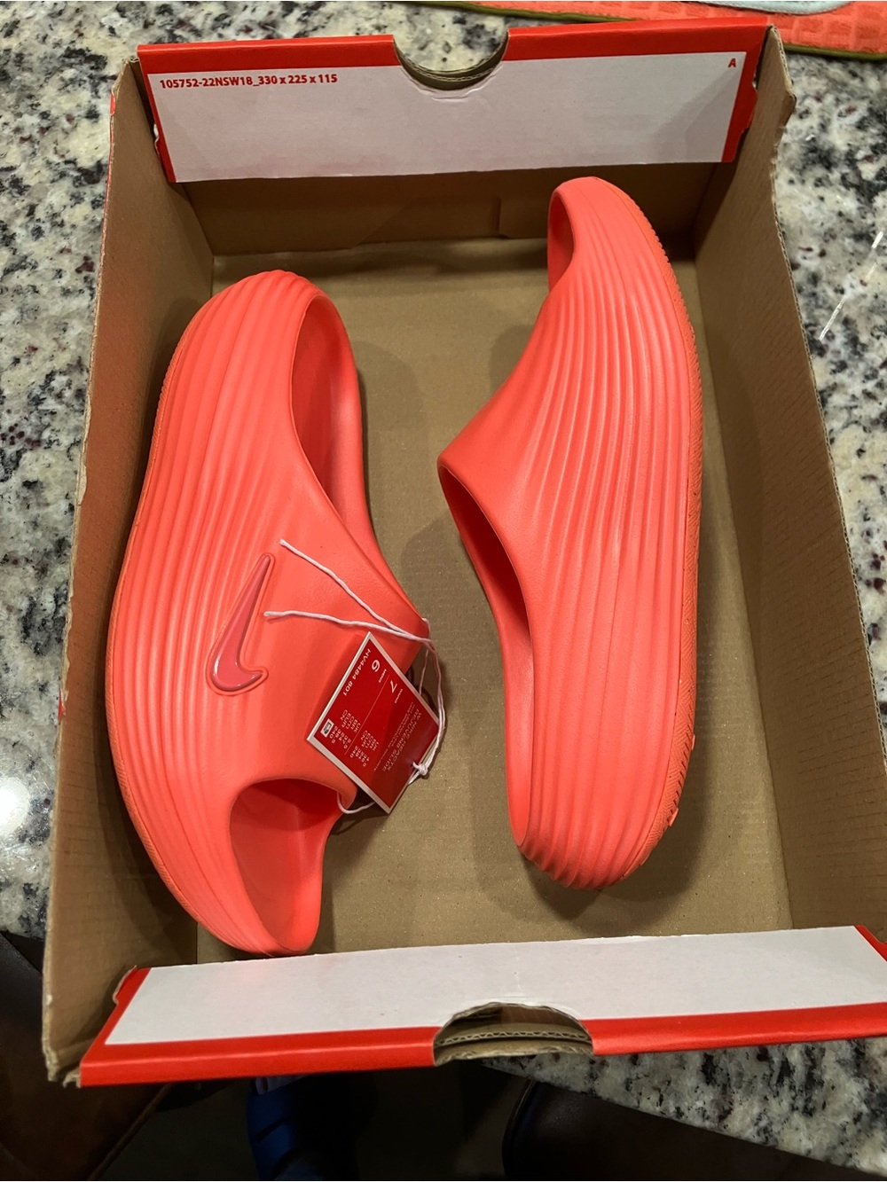 Nike Reactx Slide - Picture 2 of 4